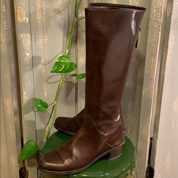 Stuart Weitzman Tall Brown zipper back boots - Picture 6 of 15